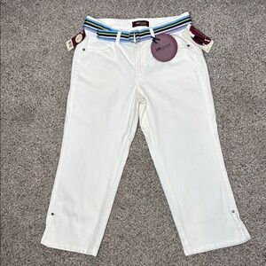 Lee Riveted Ultimate 5 White Cropped Pants with Striped Belt